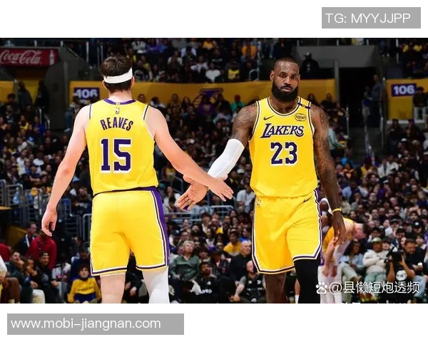 詹姆斯谈里夫斯状态恢复需时强调节奏问题是关键因素